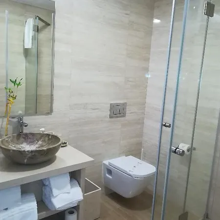 Agartha Boutique - Stonehouse Ośrodek wypoczynkowy 4*