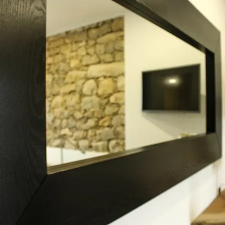 Agartha Boutique - Stonehouse Ośrodek wypoczynkowy 4*